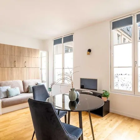 Superb Flat - Heart Of Marais - Parijs